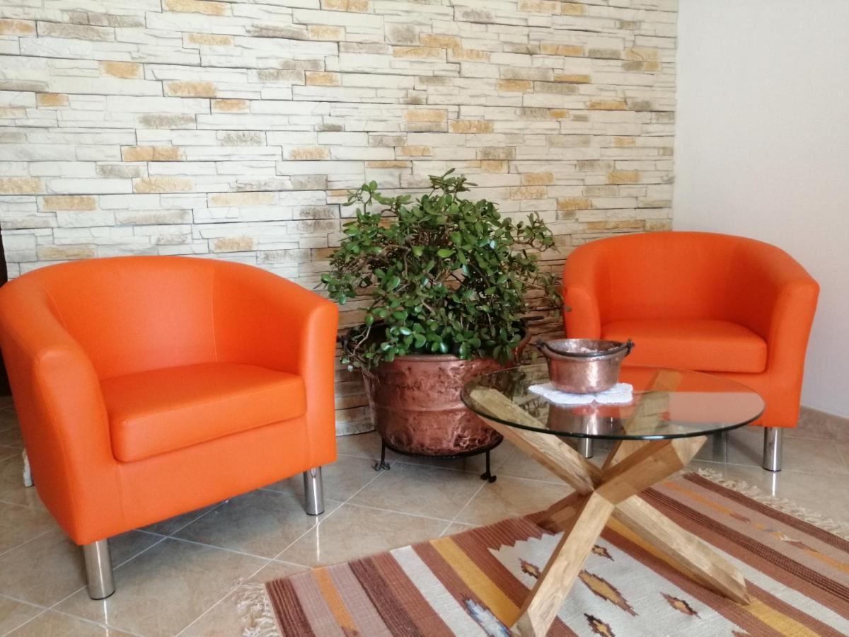 B&B La Casa Di Loretta Paderno Εξωτερικό φωτογραφία